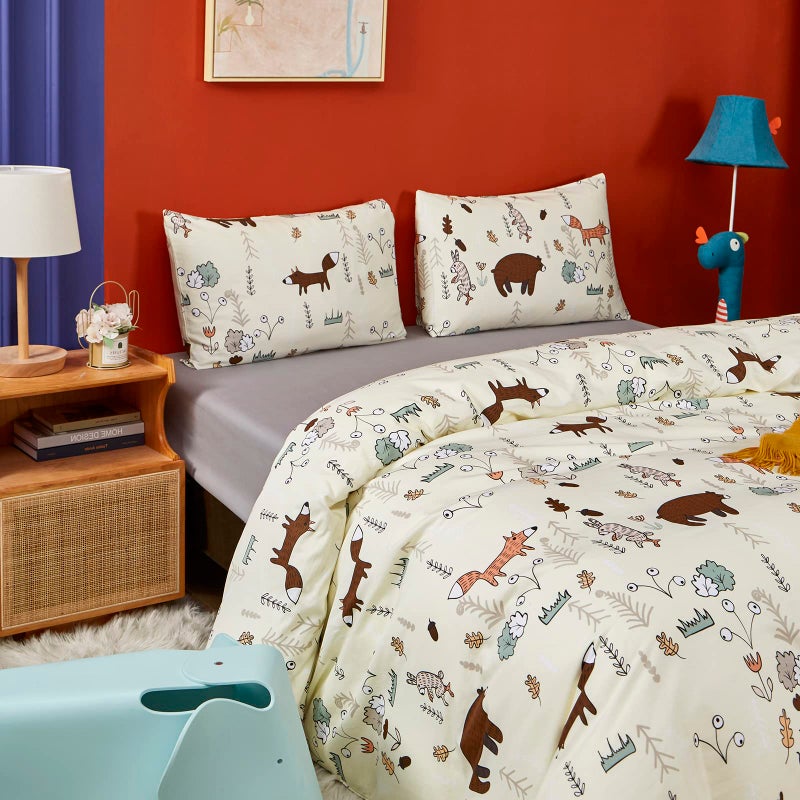 CLOTHKNOW Yellow Bear Queen Comforter Set 3Pcs Kids Bedding Comforter Sets Cute Animal Fox Woodland Forest Comforter with 2 x Pillow Cases - Image 4